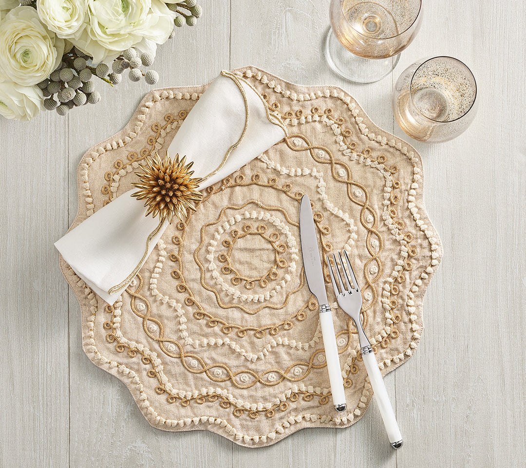 Artesanal Placemat in Natural & Gold - Set of 4