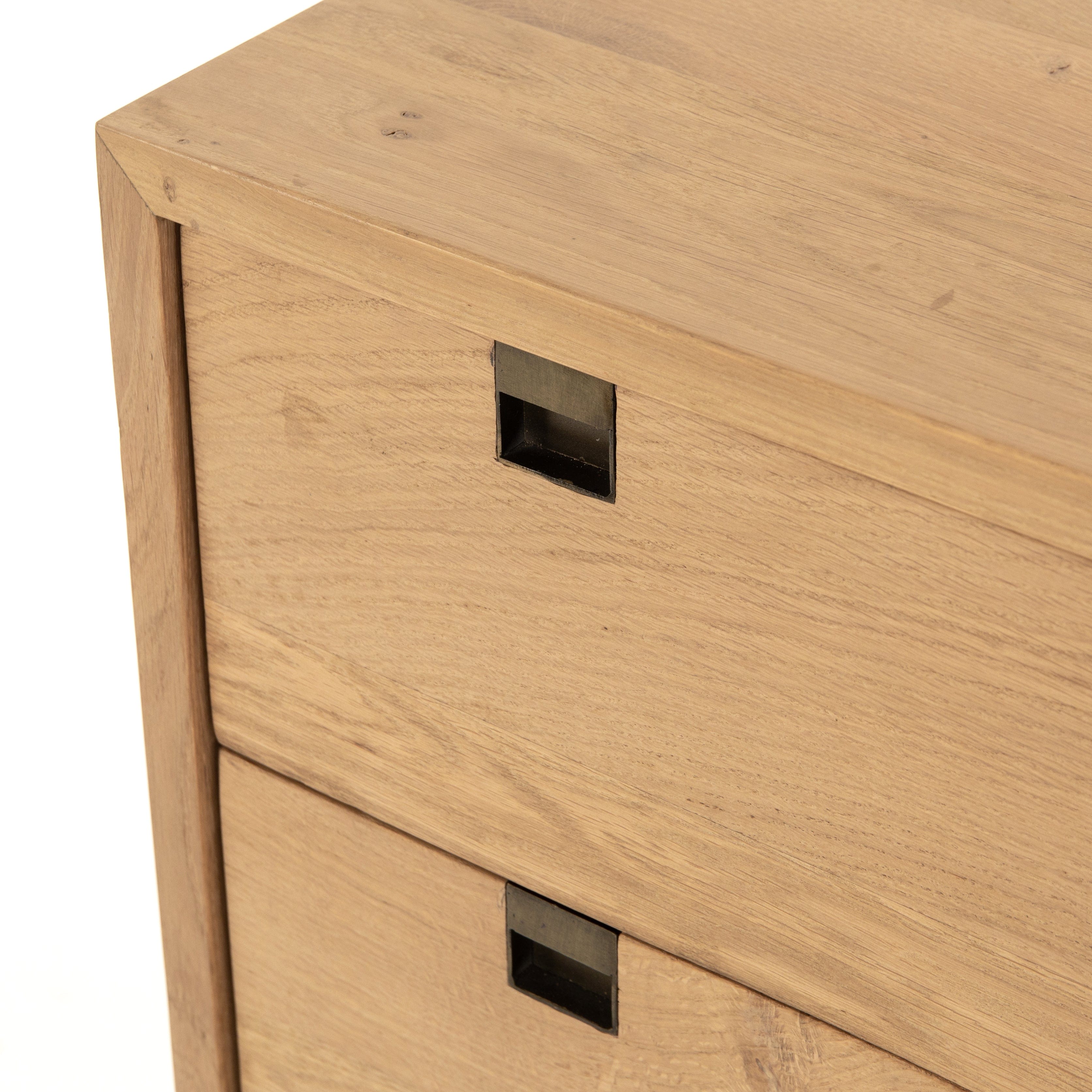 Eleonor 5 Drawer Dresser - Natural Oak