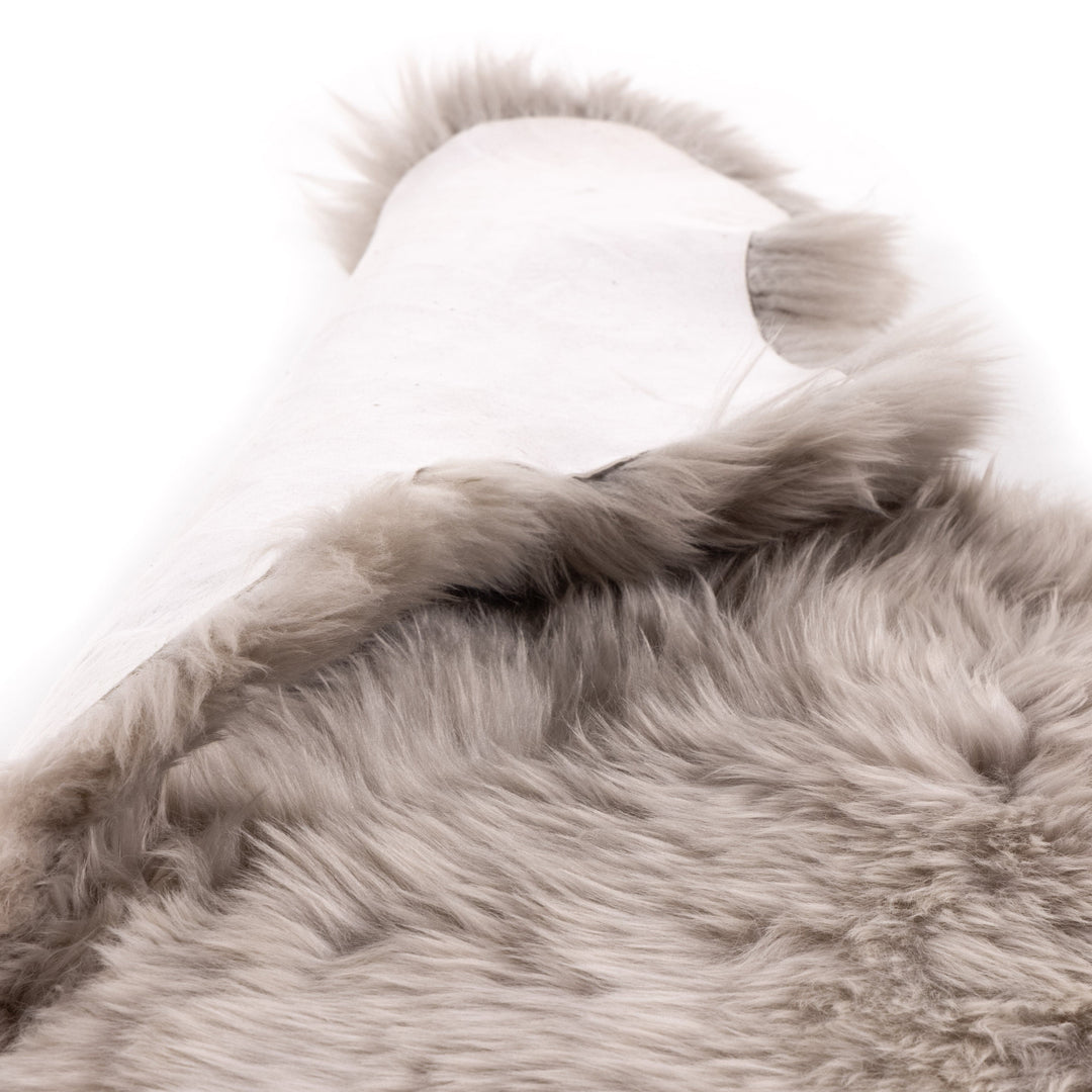 Leonardo Ombre Throw Blanket - Light Grey Ombre