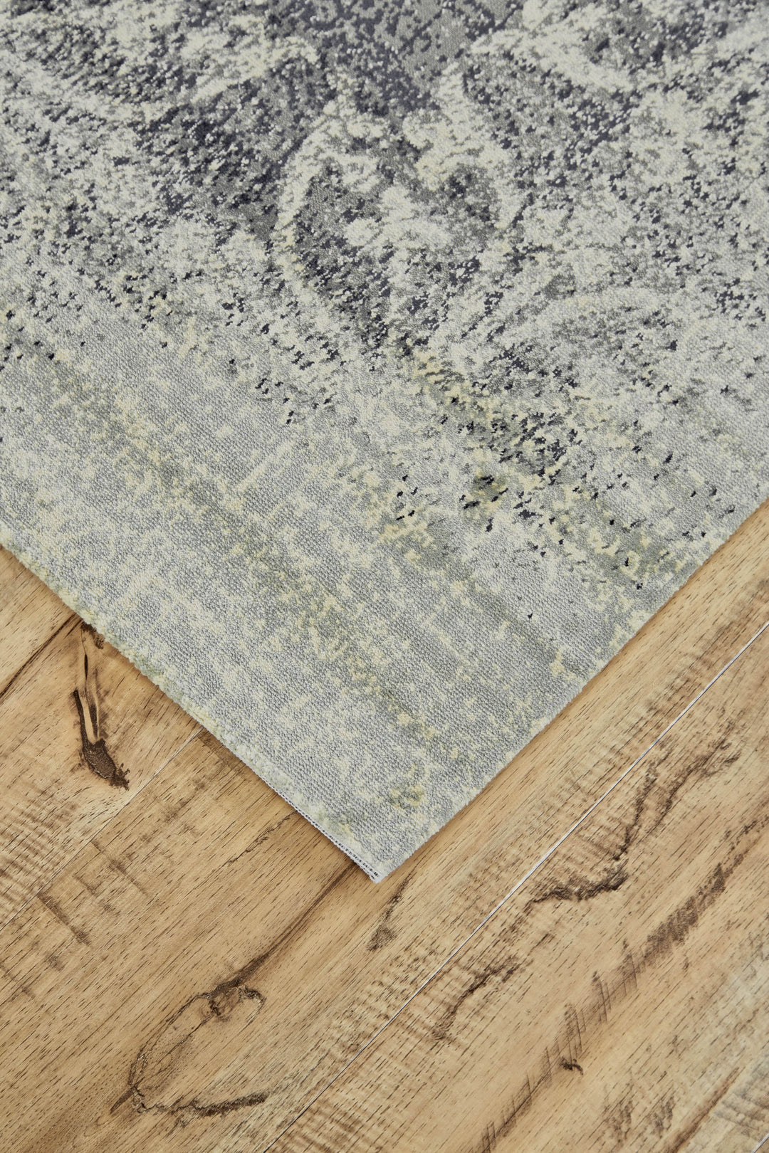 Feizy Feizy Fiona Distressed Ornamental Rug - Available in 5 Sizes - Rose Brown & Gray