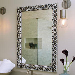 Jamie Young Jamie Young Evelyn Mirror in Mother of Pearl 7EVEL-MIMOP